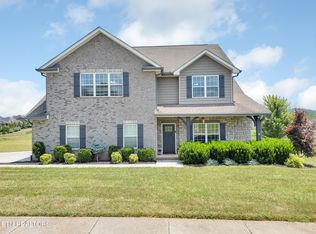 1710 Cool Brook Ct, Sevierville, TN 37876