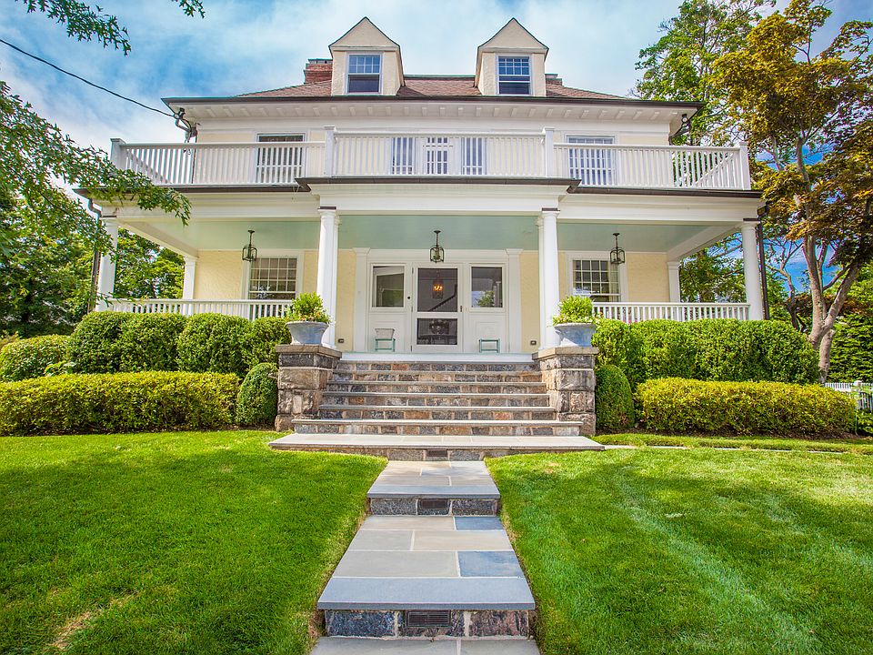 1st image of 16 Oak Ave