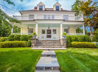 16 Oak Ave, Larchmont, NY 10538
