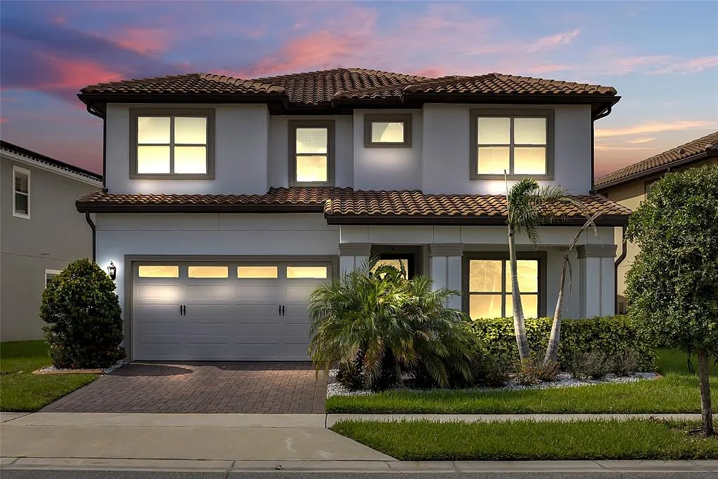 5 bed, 5.0 bath, 3807 sqft, $6,500 — Photo 1