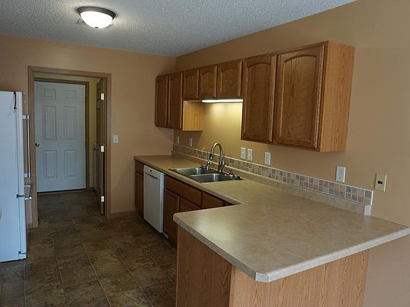 4th image of 1910 Deep Rock Loop SW