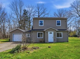 1555 Ambre Dr, Akron, OH 44312