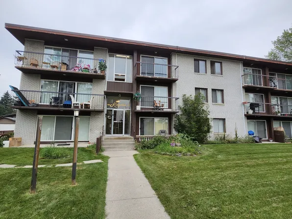7627 4a St SW, Calgary, AB T2V 1A2