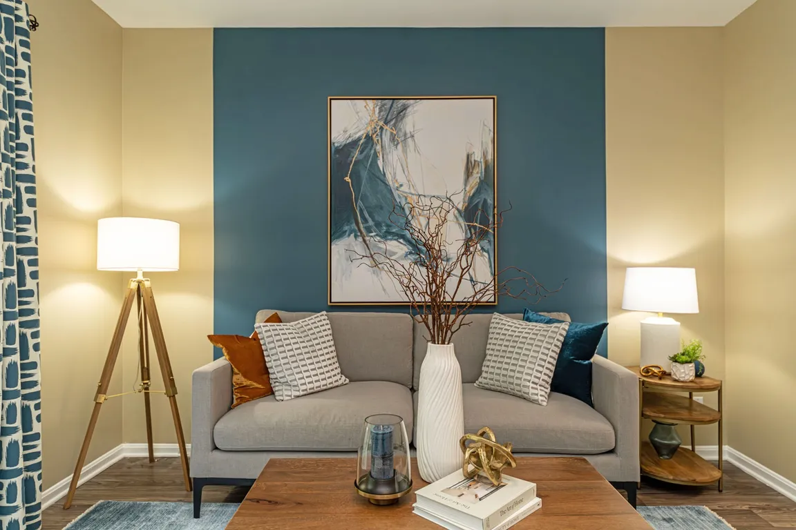 Spacious living room