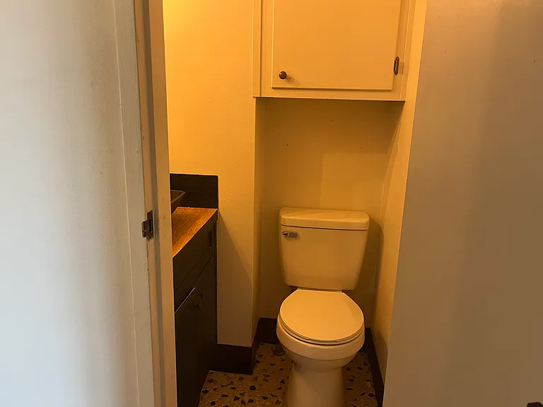 7146 Parallel Pkwy — Photo 10
