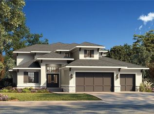 8011 Deer Run St, Shawnee, KS 66220