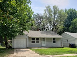 818 S Pershing Ave, Wichita, KS 67218