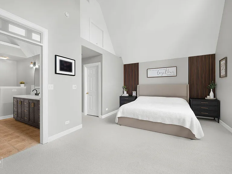 1537 W Rue James Pl — Photo 7