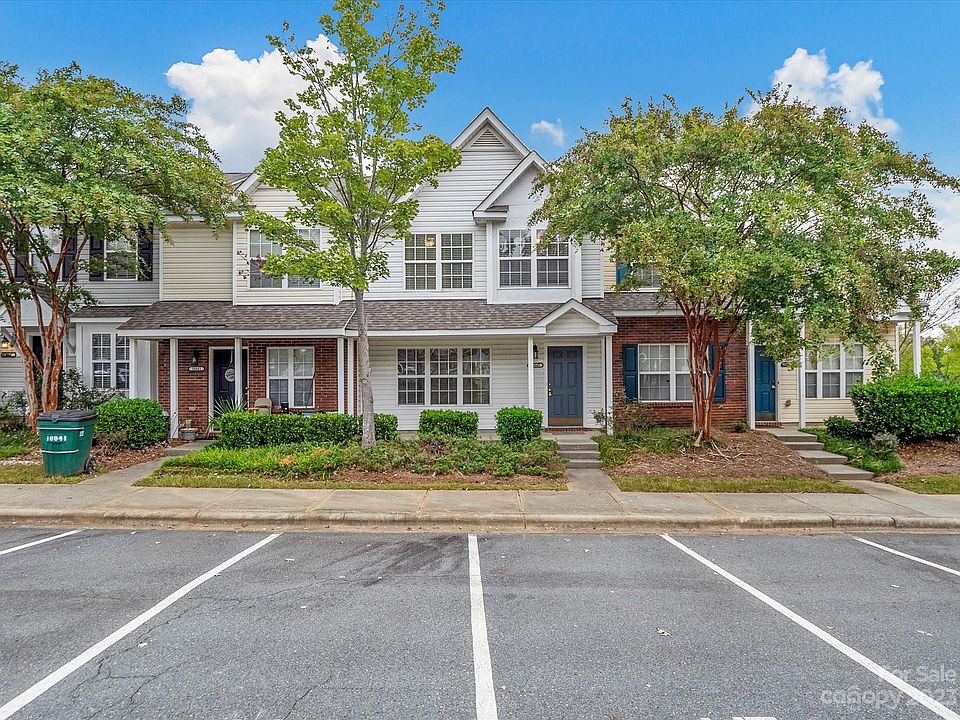 1st image of 16845 Greenlawn Hills Ct