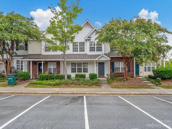 16845 Greenlawn Hills Ct, Charlotte, NC 28213