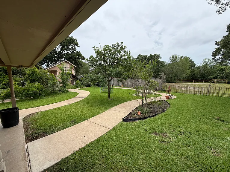 1708 Gray Stone Dr — Photo 17