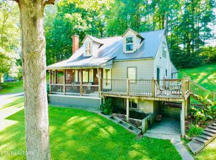 533 Mayes Town Rd, Speedwell, TN 37870