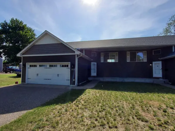 307 13th Ave N, Princeton, MN 55371