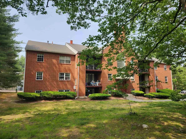 9 Louisburg Square #12, Nashua, NH 03060