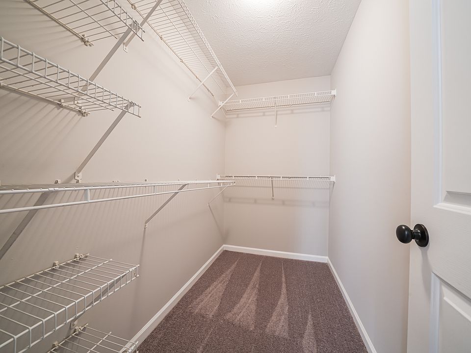 71 B Rough Way Master Bedroom Closet
