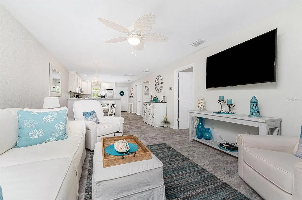 2 bed, 2.0 bath, $1,625 — Photo 1