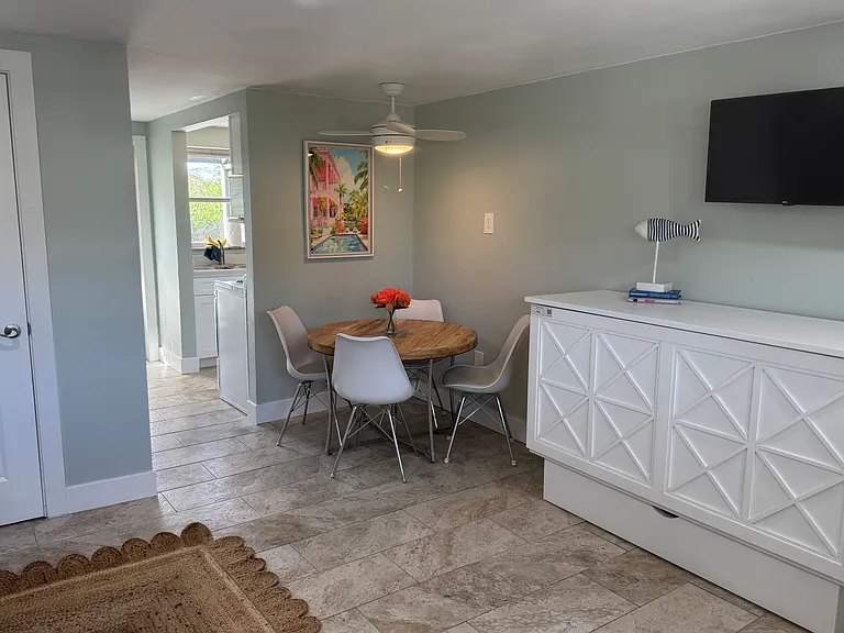 Palm Dr — Photo 9