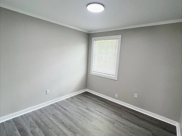 806 N Berkeley Blvd — Photo 8