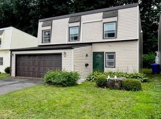25 Inverness Ln, Middletown, CT 06457