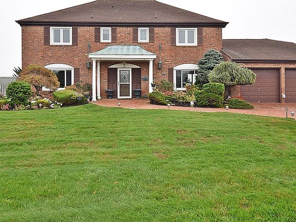 2nd image of 24 Shoal Dr