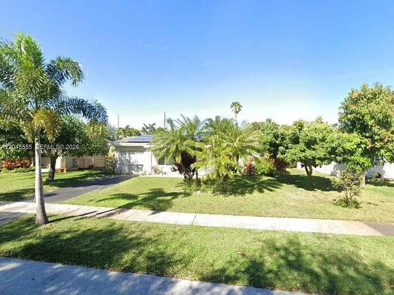 6321 Thomas St — Photo 1