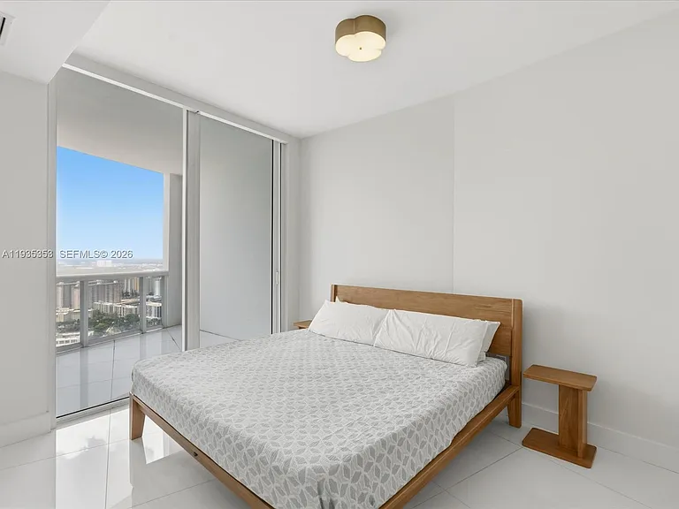 18201 Collins Ave #5508 — Photo 21
