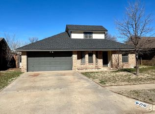 2116 93rd St, Lubbock, TX 79423