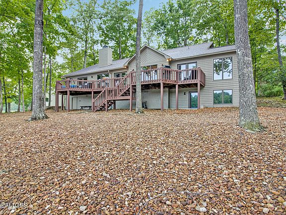 5th image of 247 Lakeside Dr
