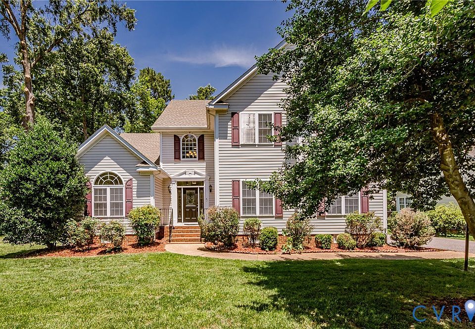 1st image of 718 Green Vista Dr