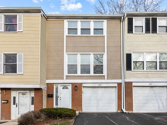 2nd image of 1809 Lancashire Ct