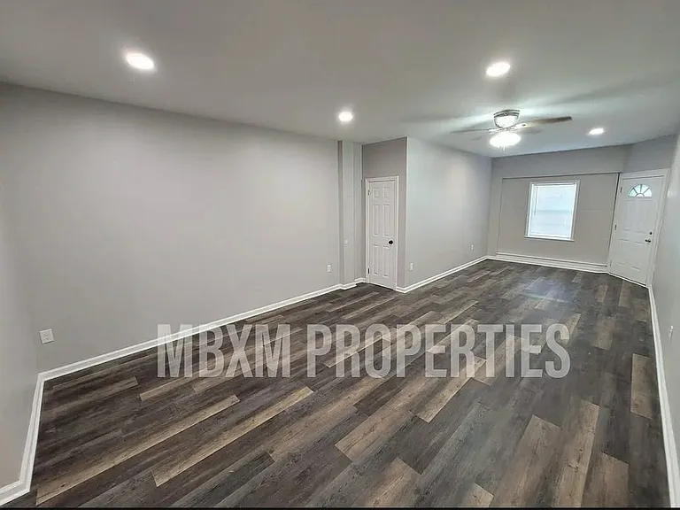 73 Pennsylvania Ave #A — Photo 14