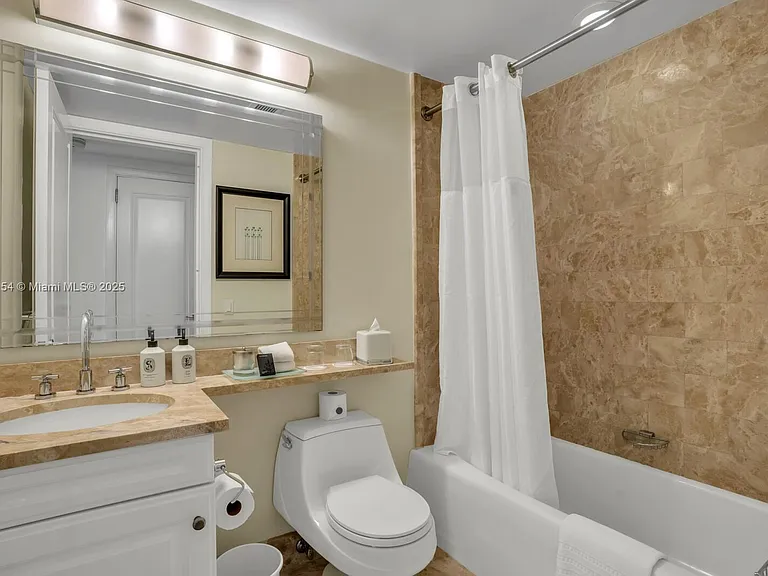 1435 Brickell Ave #3607 — Photo 28