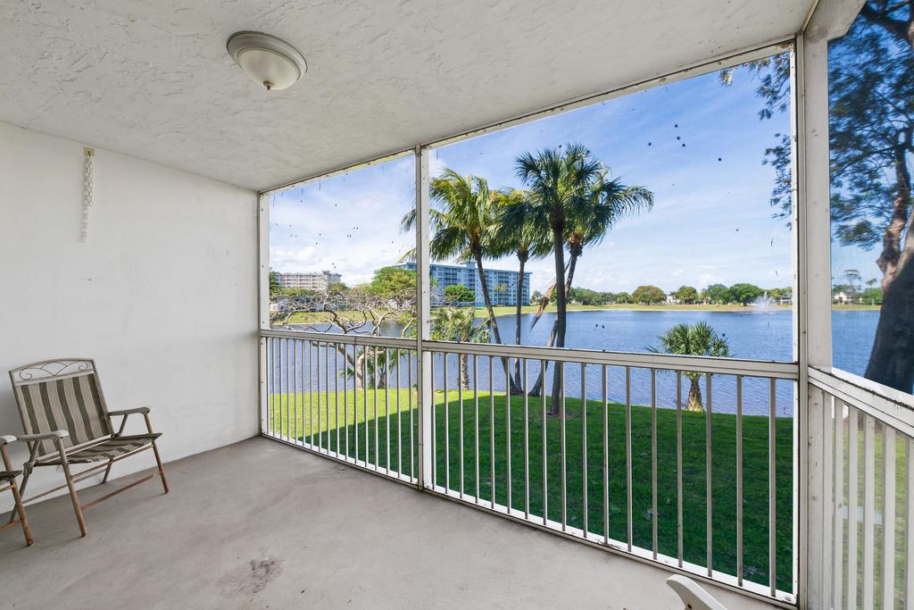 3051 N COURSE Drive #211, photo 7