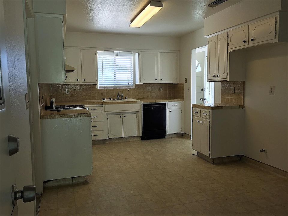 2nd image of 3946 W Howard Ave
