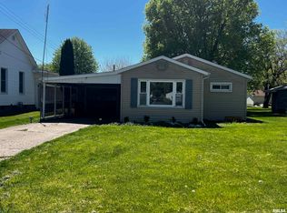 1150 E Locust St, Canton, IL 61520