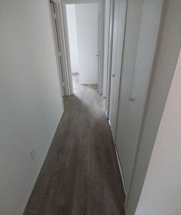2nd image of 11109 Ventura Pl NE APT 2