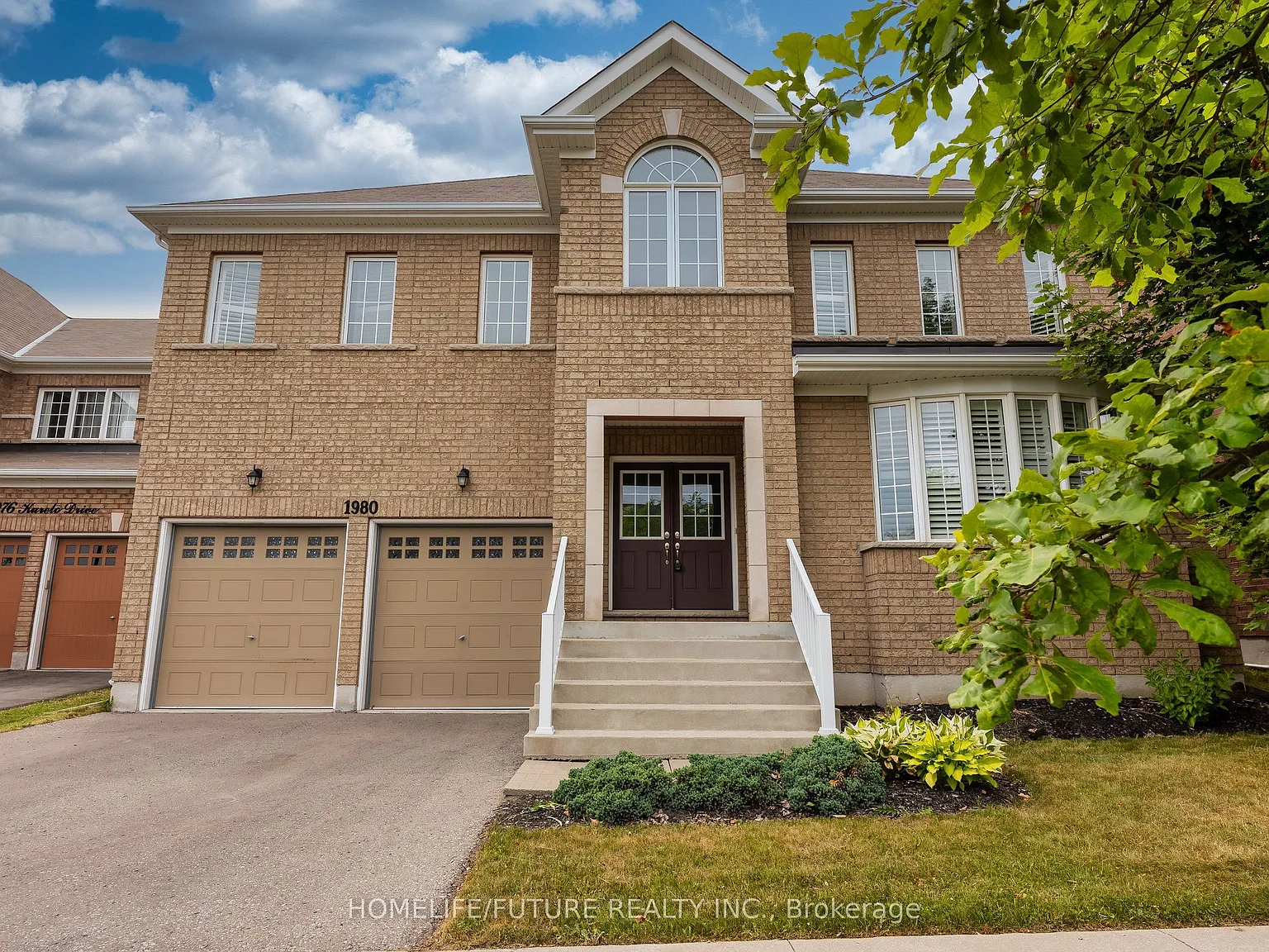 4 bed, $3,800 — Photo 2