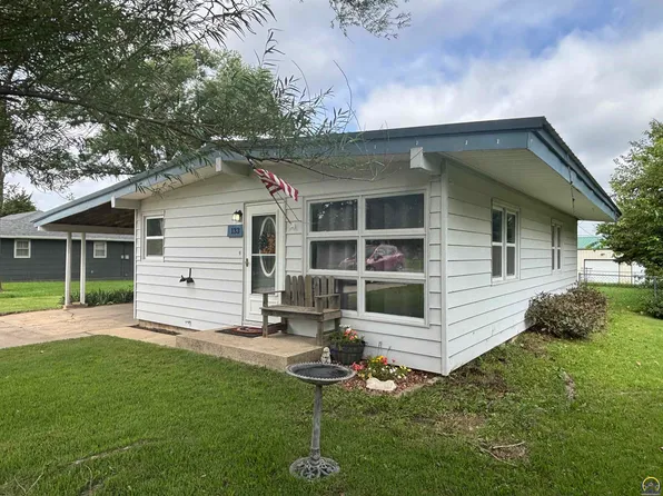 133 N 5th St, New Strawn, KS 66839