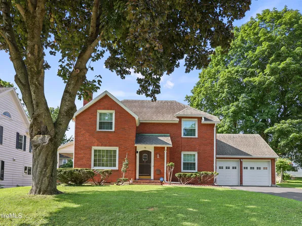 96 E Housatonic St, Pittsfield, MA 01201