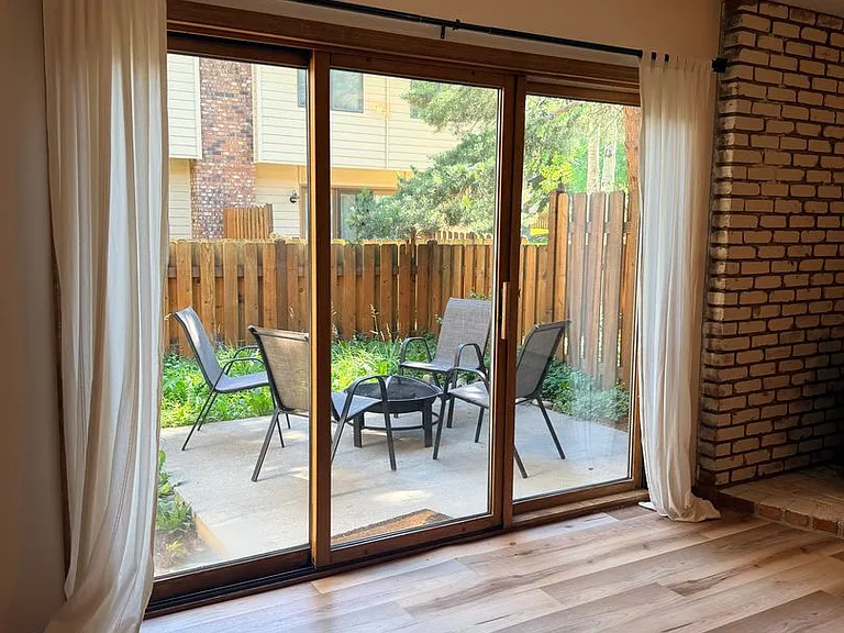 1612 W Olive St #13 — Photo 3