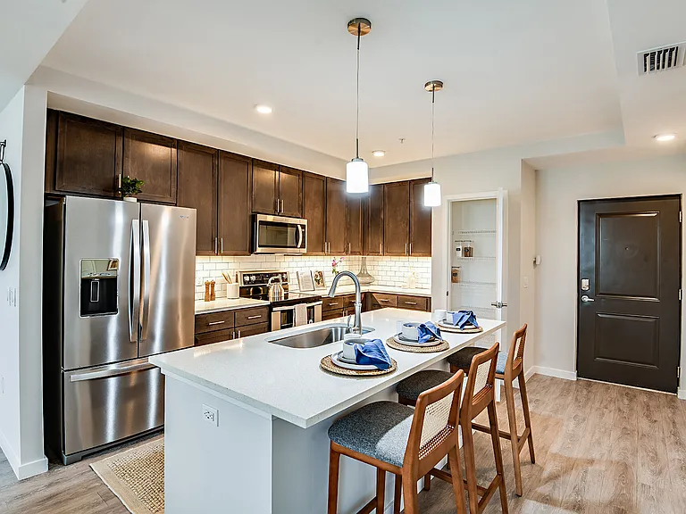 Lago Apartments — Photo 37