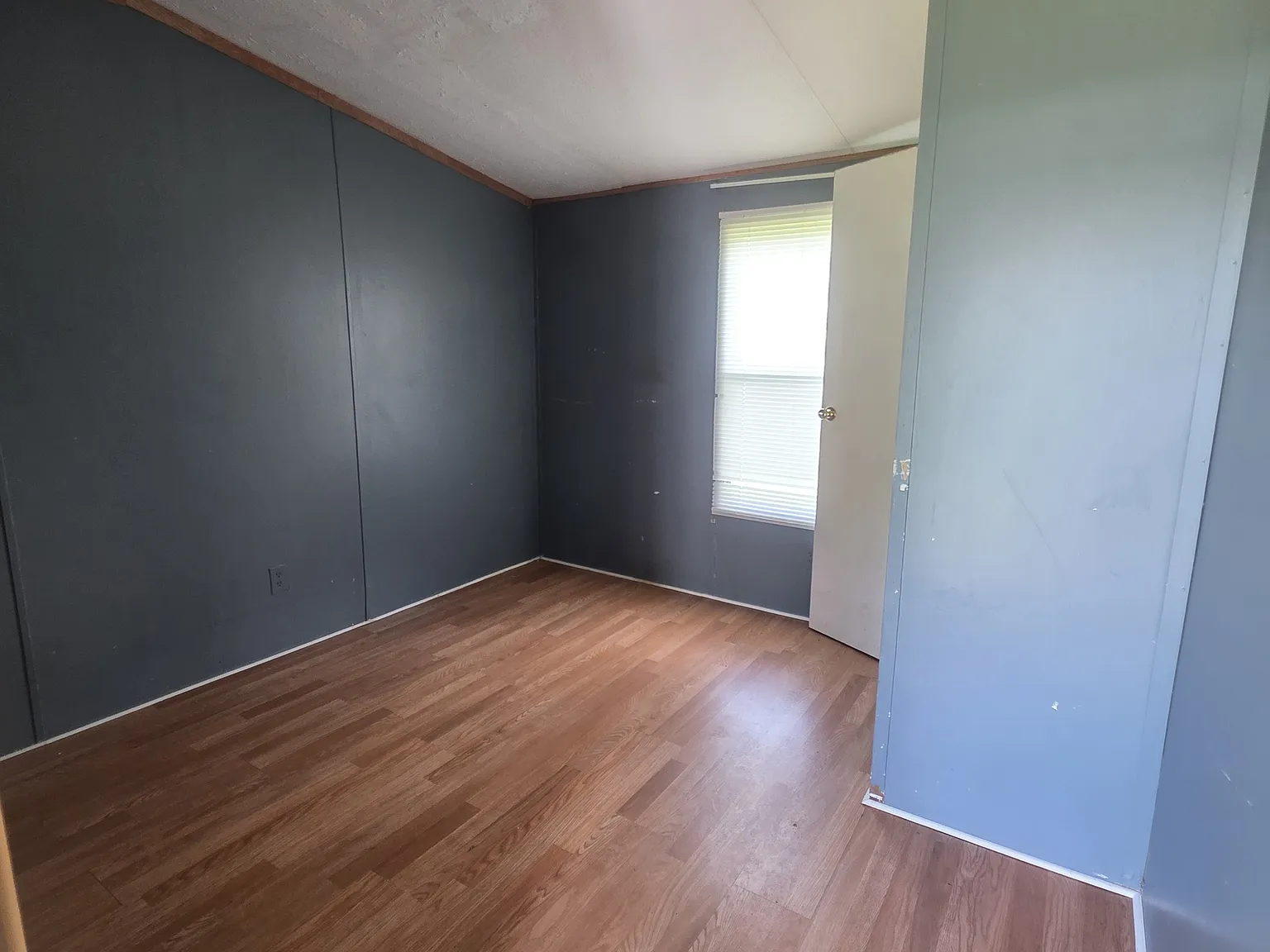 3 bed, 993 sqft, $1,000 — Photo 4