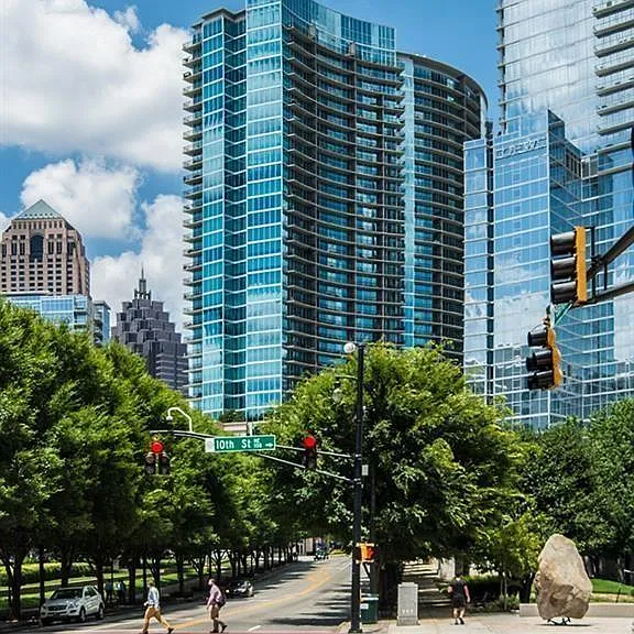 1080 Peachtree St NE #2015 — Photo 1