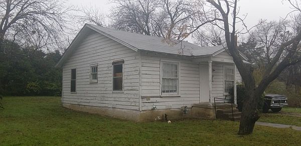 2nd image of 4129 Ball St