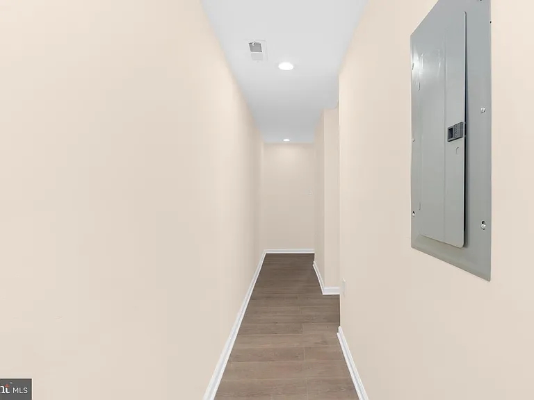 3158 Buena Vista Ter SE #1 — Photo 8