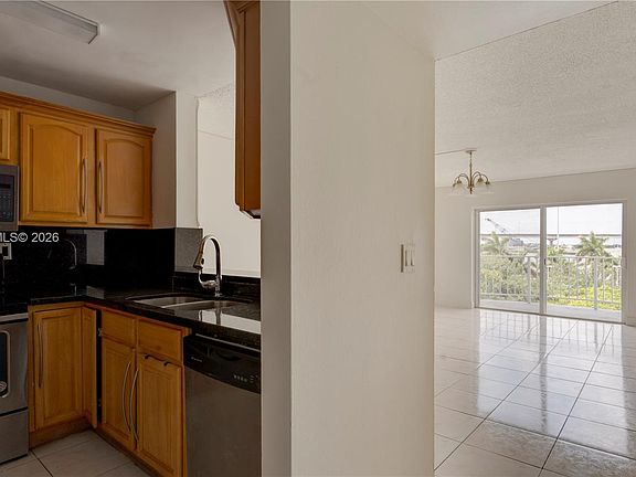 4th image of 482 NW 165th Street Rd APT A605