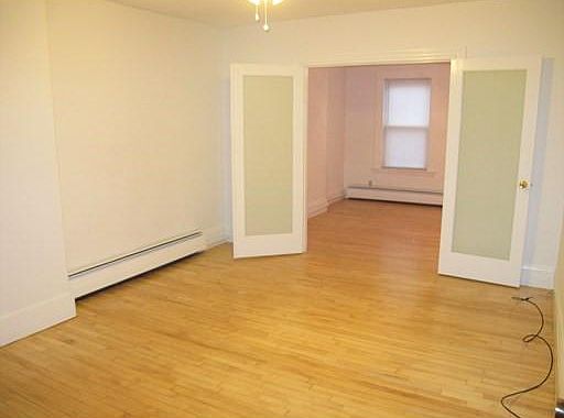 2nd image of 80 Hampshire St APT 2R