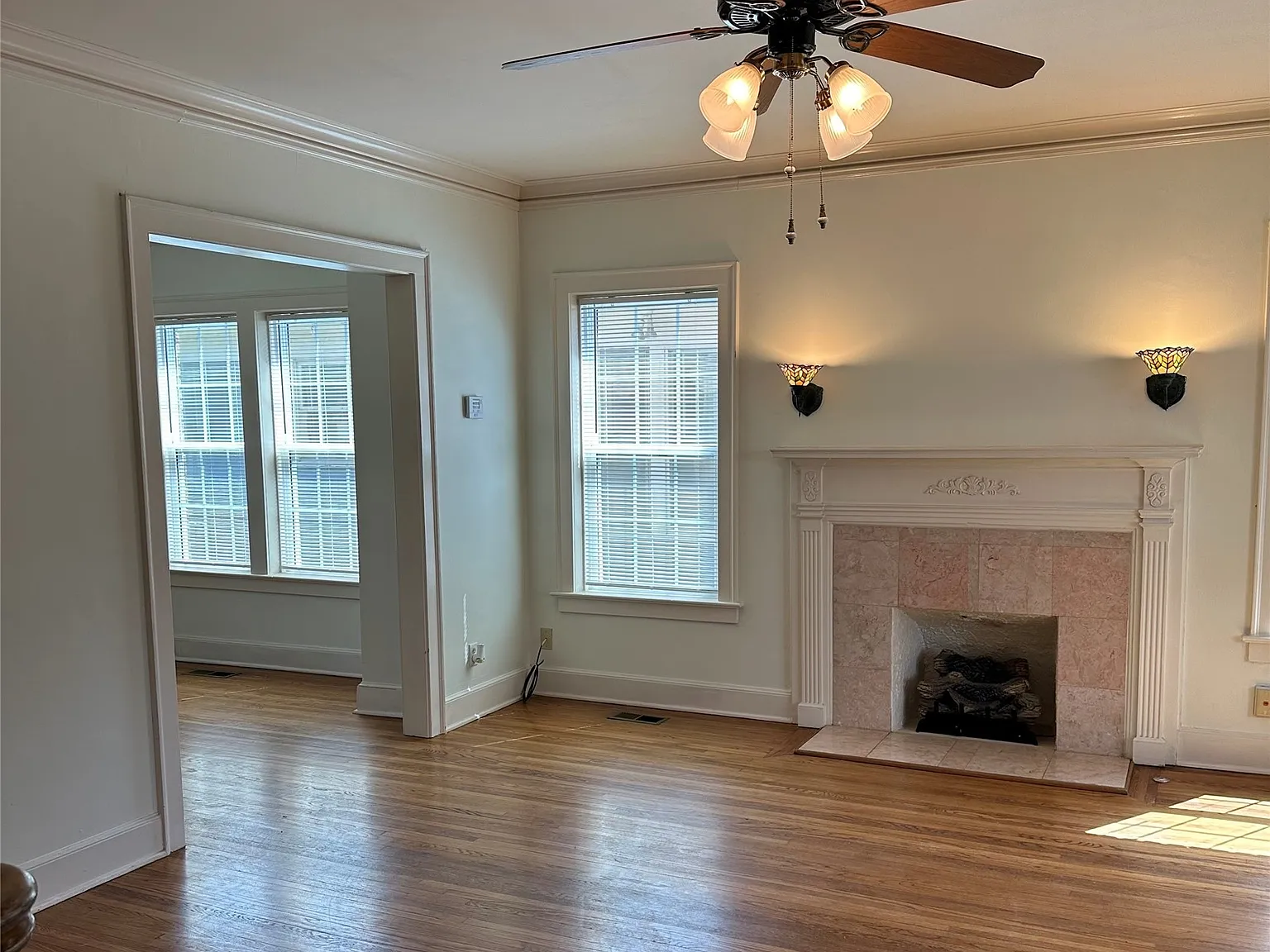 2 bed, 1.0 bath, 1550 sqft, $1,550 — Photo 4