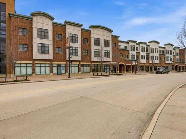 847 Quarry Rd APT 303, Coralville, IA 52241