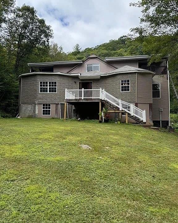 1st image of 2553 Bouchouxville Road